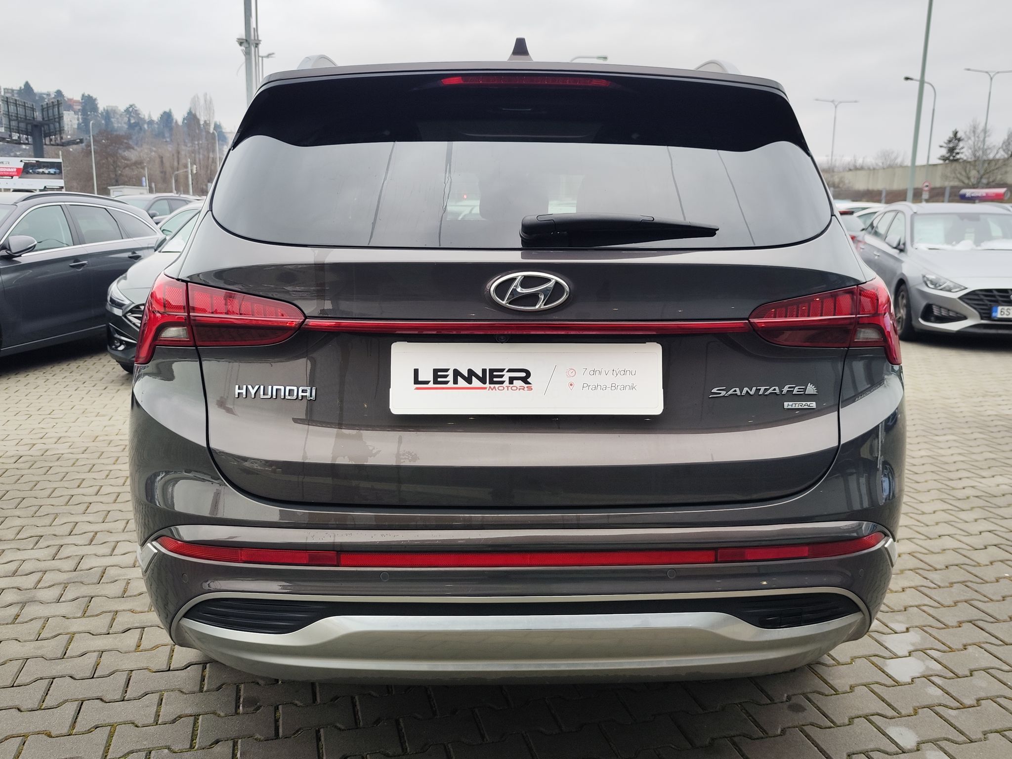 Hyundai Santa Fe, 2.2 CRDI/142kW Luxury PNM DCT - fotka 6