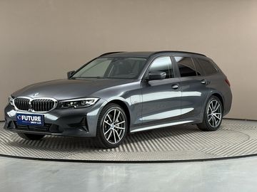 330e AUT Touring Advantage