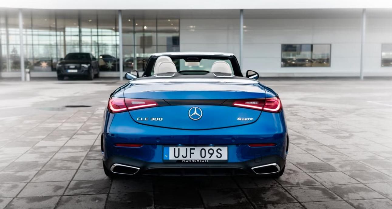 Mercedes-Benz CLE, 300 4M AMG 360k Světlý inter. - fotka 4
