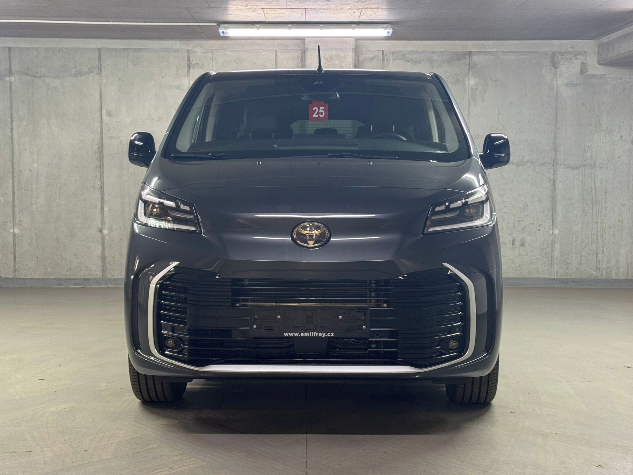 Toyota Proace Verso, L2 VIP 7 míst 2.2 AT - fotka 2
