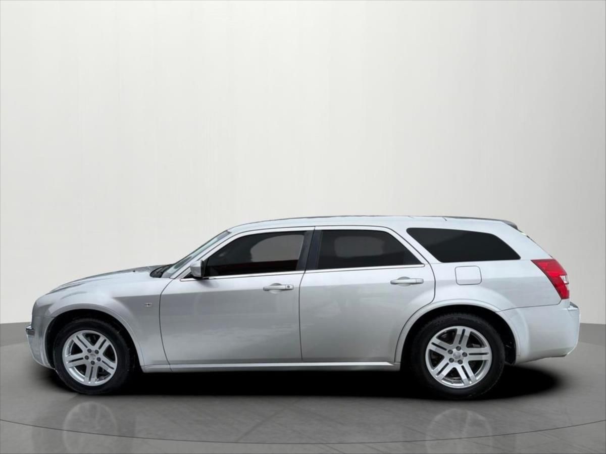 Chrysler 300C, 3,0 160 KW SRT PACK - fotka 4