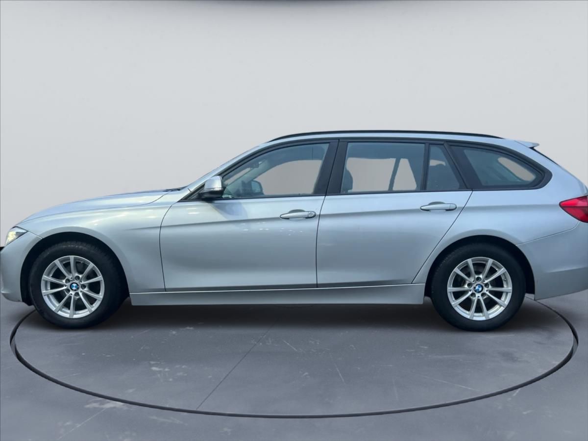 BMW Řada 3, 320d Automat 140kw - fotka 5