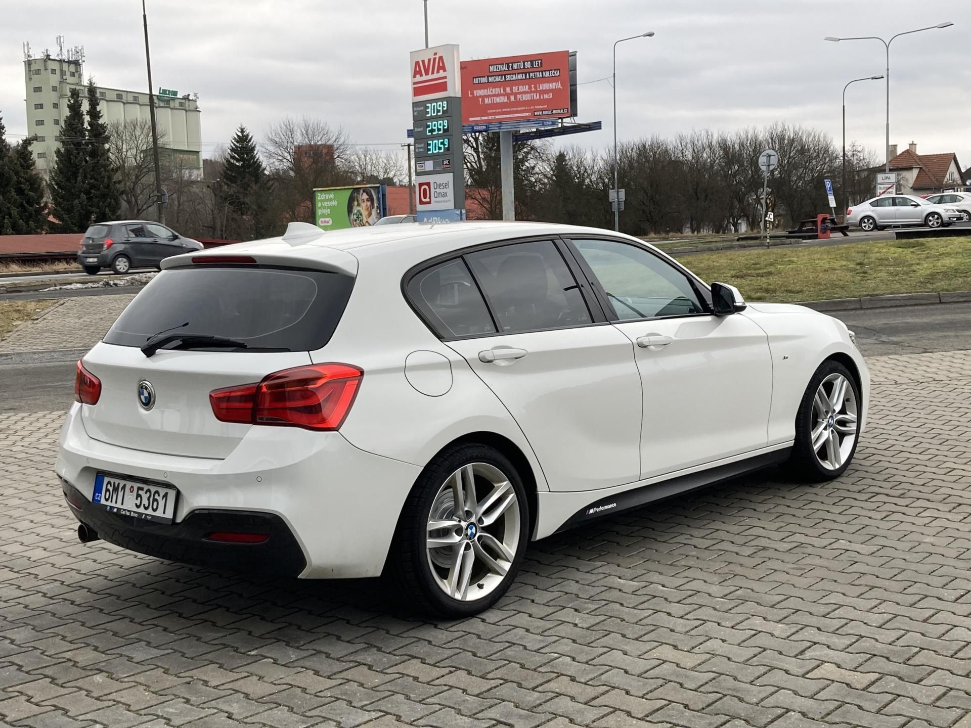 BMW Řada 1, 118d xDrive, M paket, serviska - fotka 5