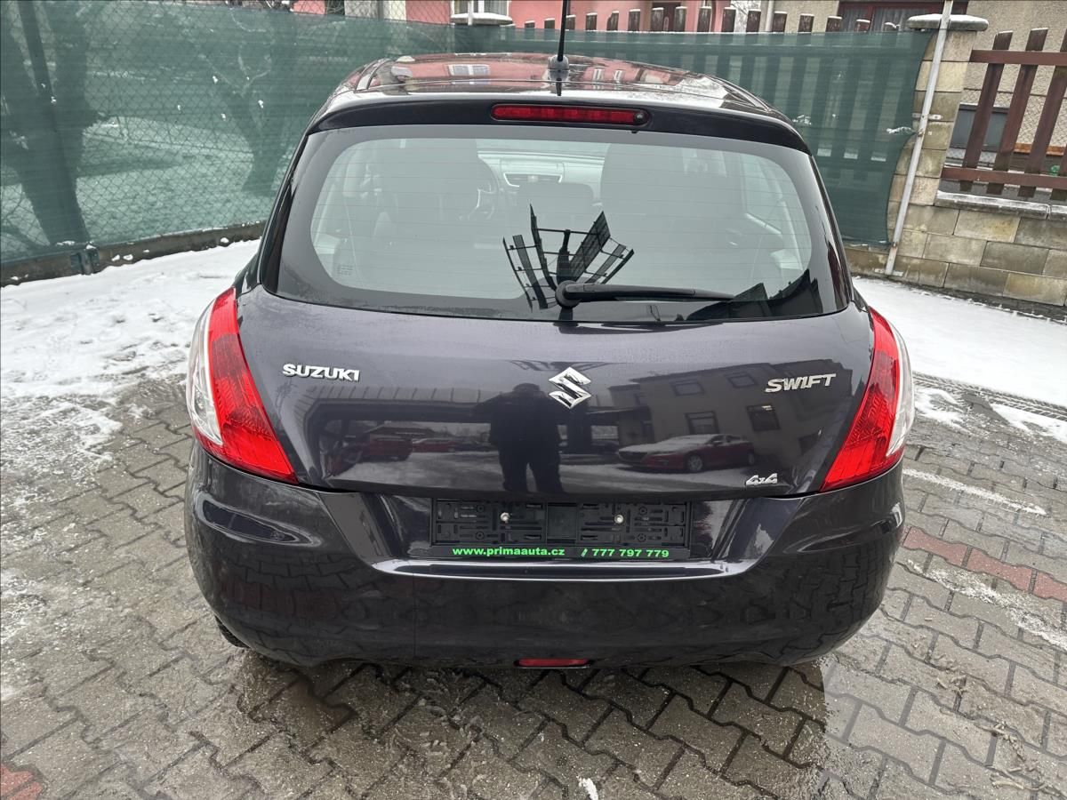 Suzuki Swift, 1,2 4x4 1.majitel - fotka 4