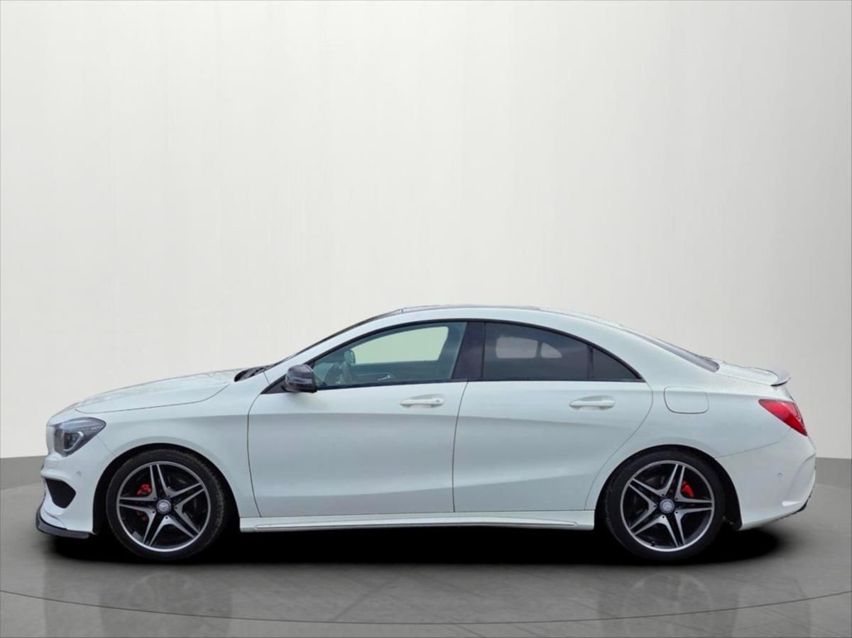 Mercedes-Benz CLA, 1,8 100 KW 200 CDi automat - fotka 4
