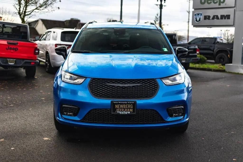 Chrysler Pacifica, 100th Anniversary AWD - fotka 3