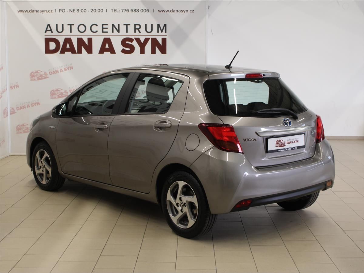 Toyota Yaris, 1,5 i Hybrid Comfort At. - fotka 6