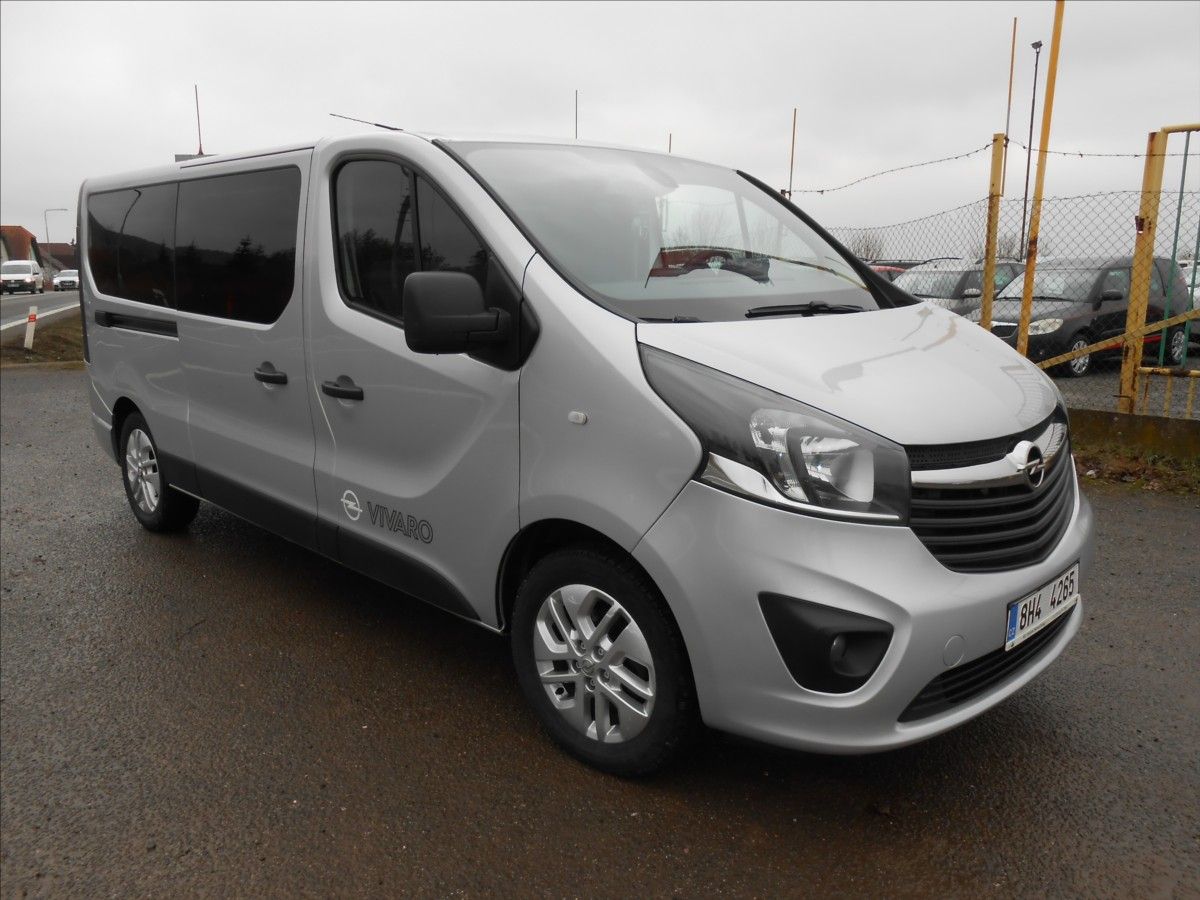 Opel Vivaro, 1,6 92 kW 9 Míst Serviska - fotka 4