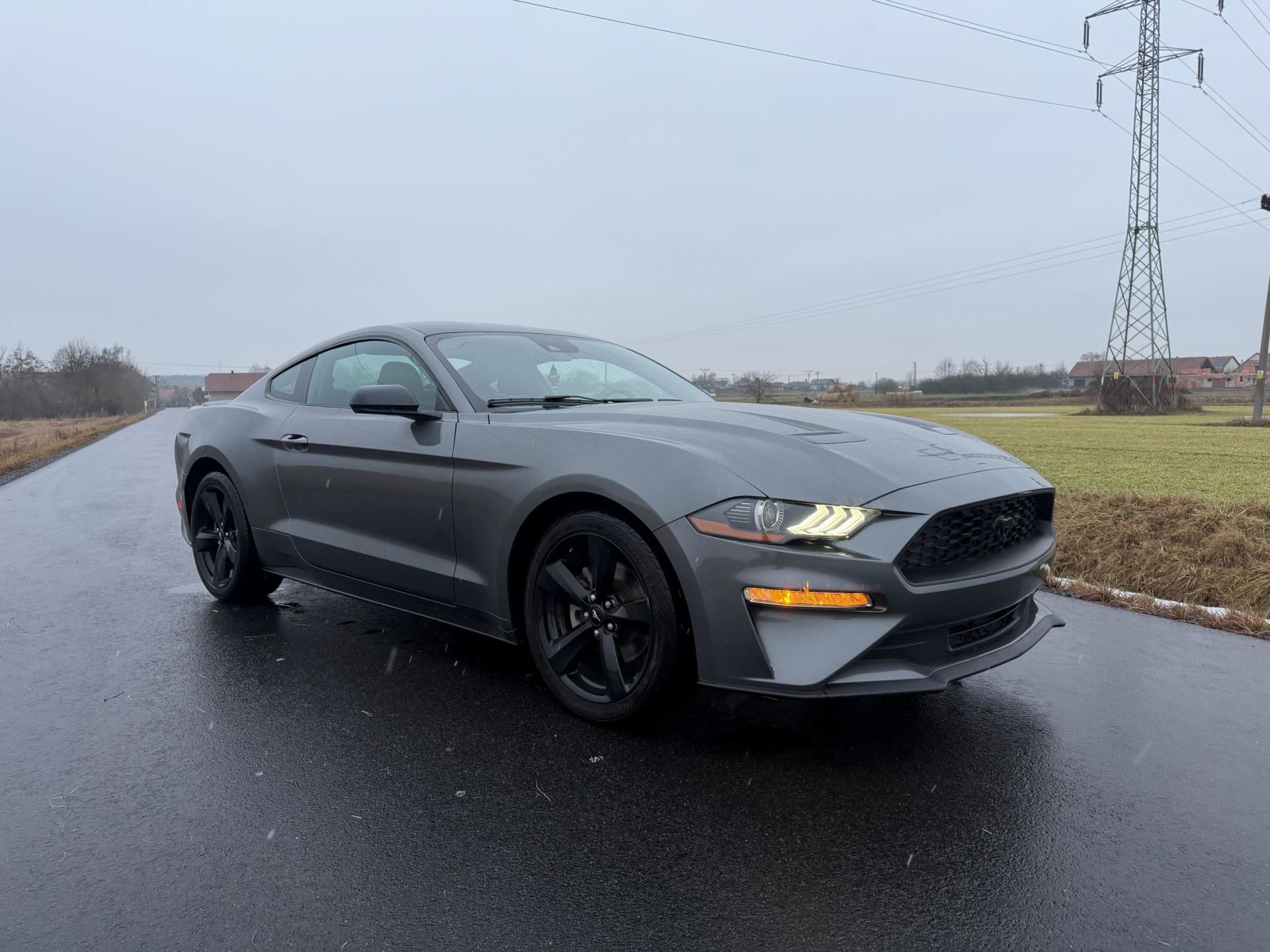 Ford Mustang, 2.3 EcoBoost Manuál 08/2021