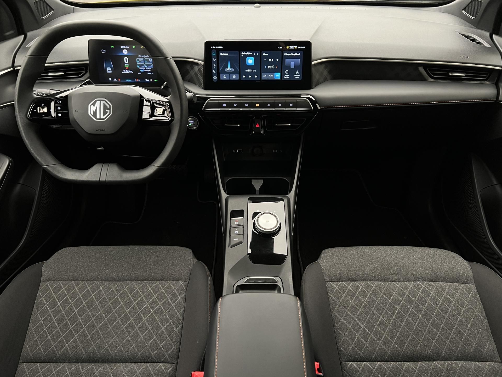 MG MG3, 1.5 EMOTION Hybrid+ AUT CZ - fotka 2