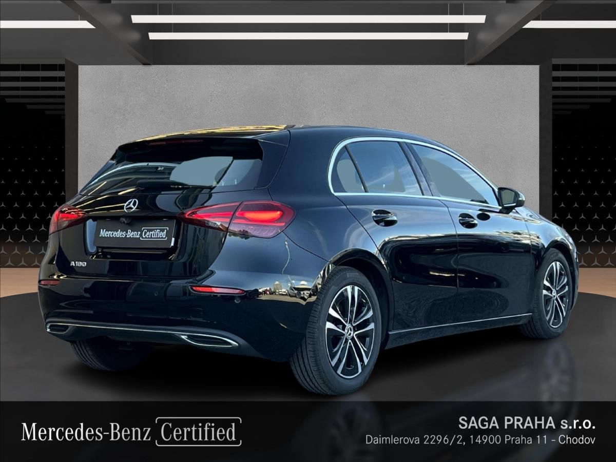 Mercedes-Benz Třídy A, A 180 Progressive Line - fotka 5