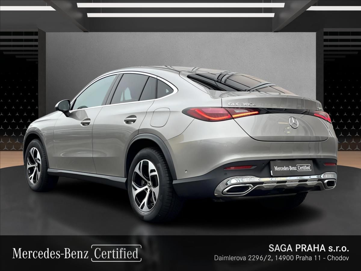 Mercedes-Benz GLC, GLC 300 e 4MATIC kupé s hybrid - fotka 3