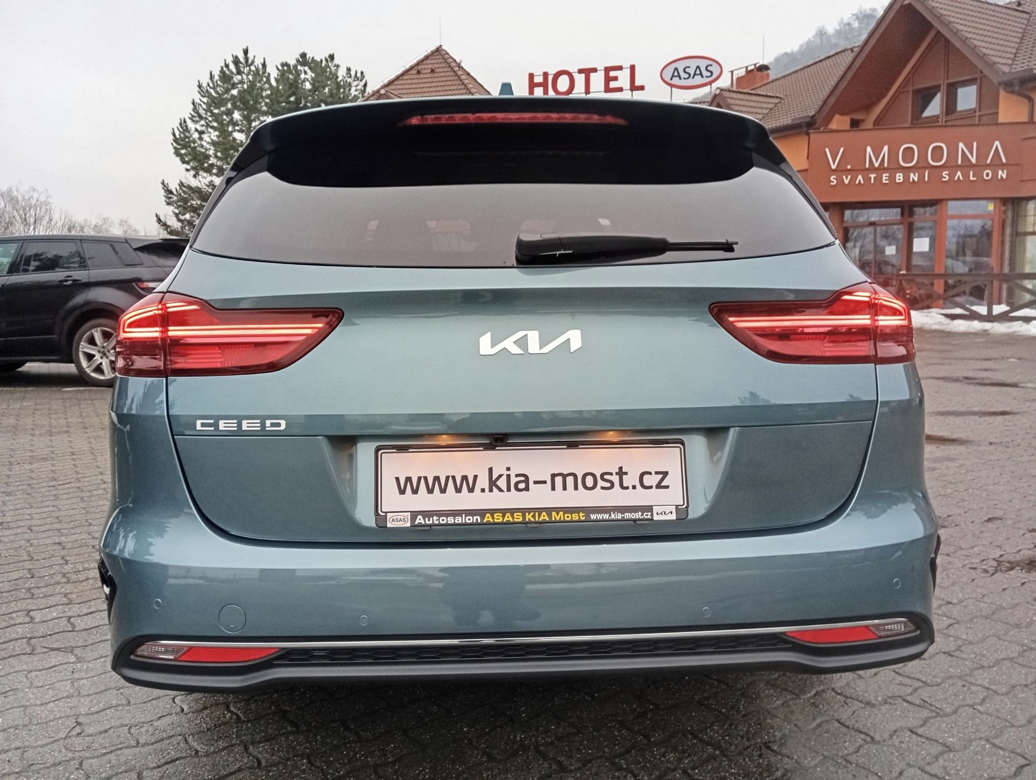 Kia Cee´d SW, 1.5 T-GDi 7DCT TOP + Business - fotka 4
