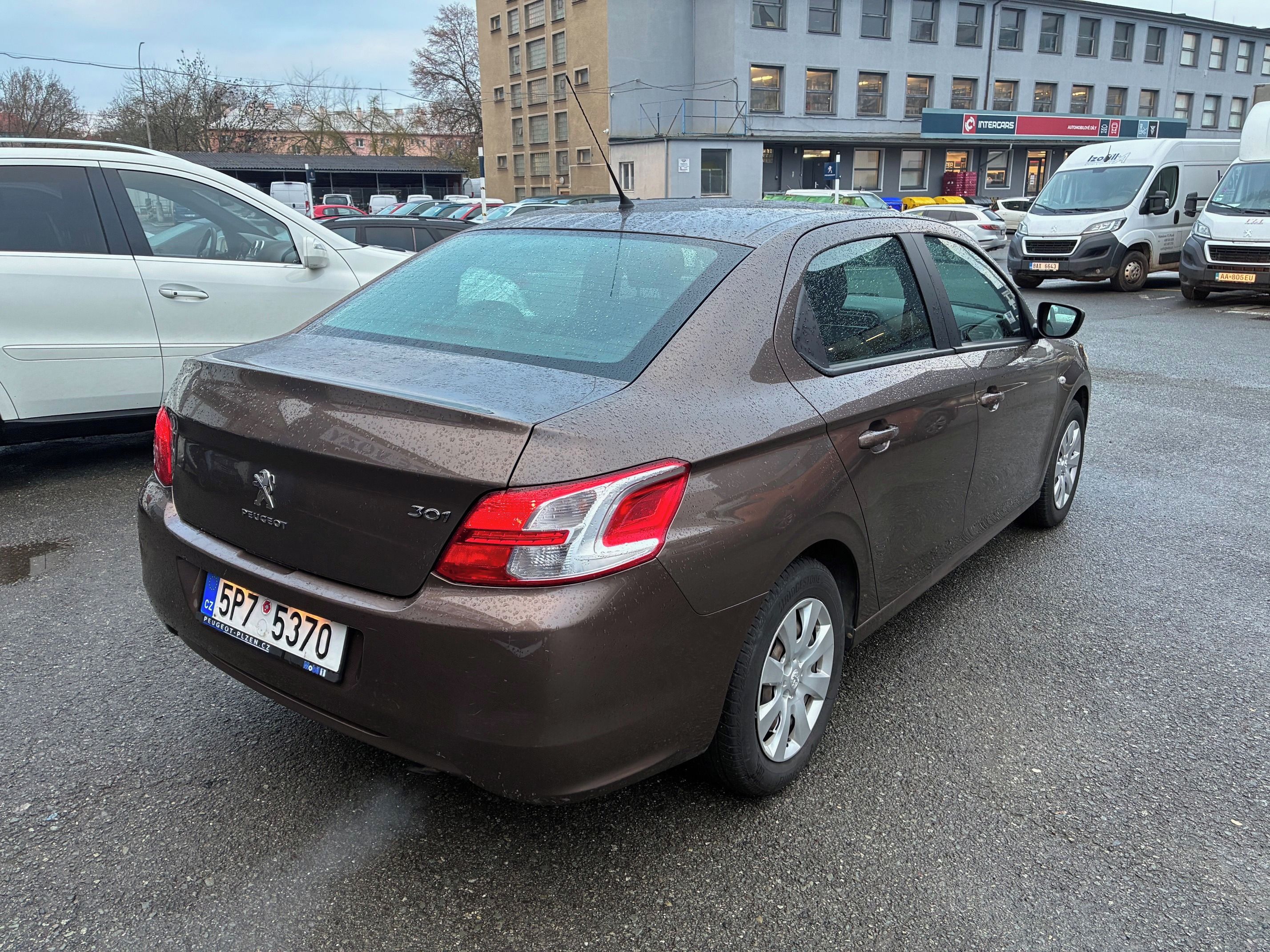 Peugeot 301, 1,6 16V 85kW - fotka 4