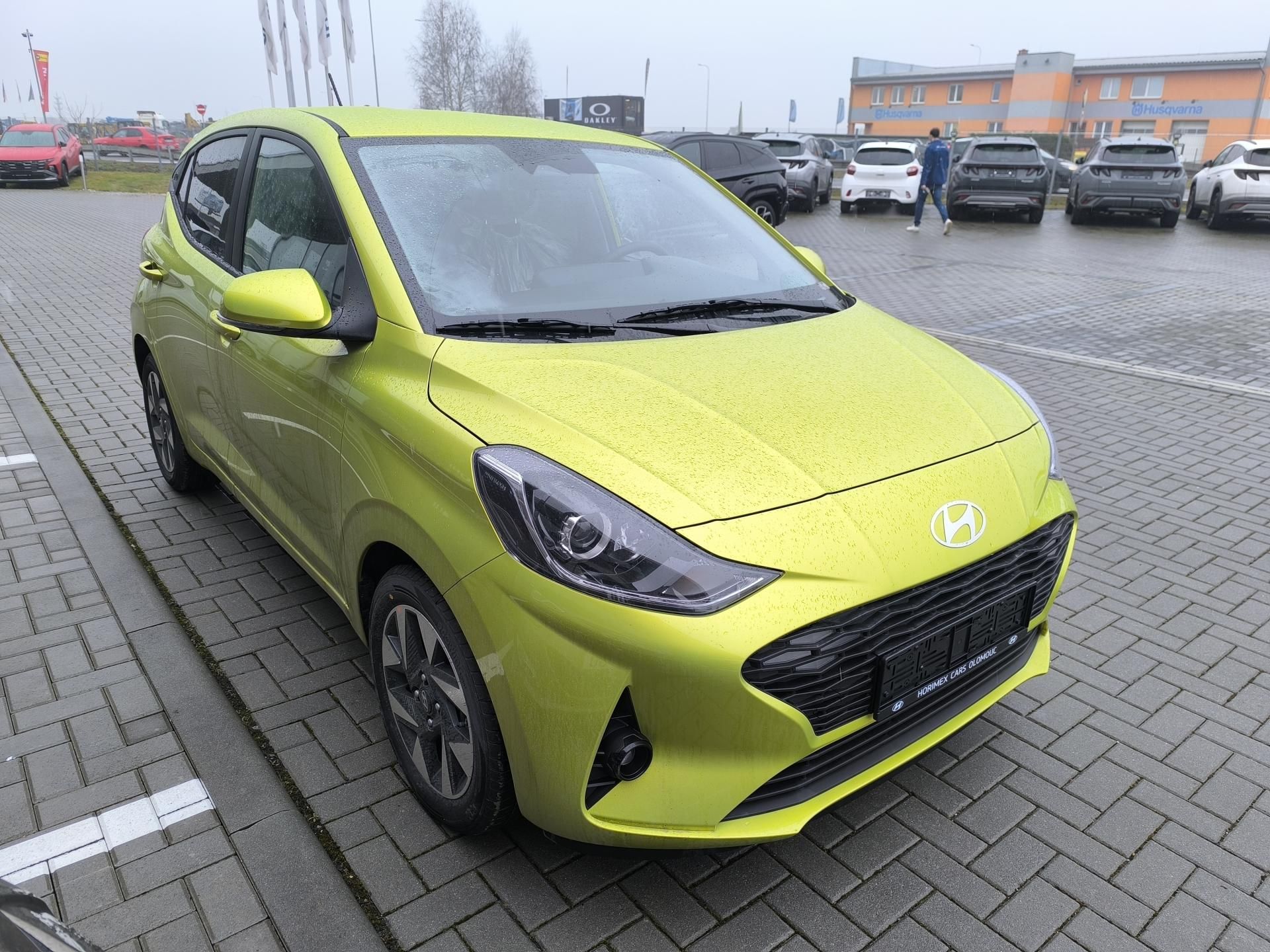 Hyundai i10, 1.0i SMART 15" ALU - fotka 6