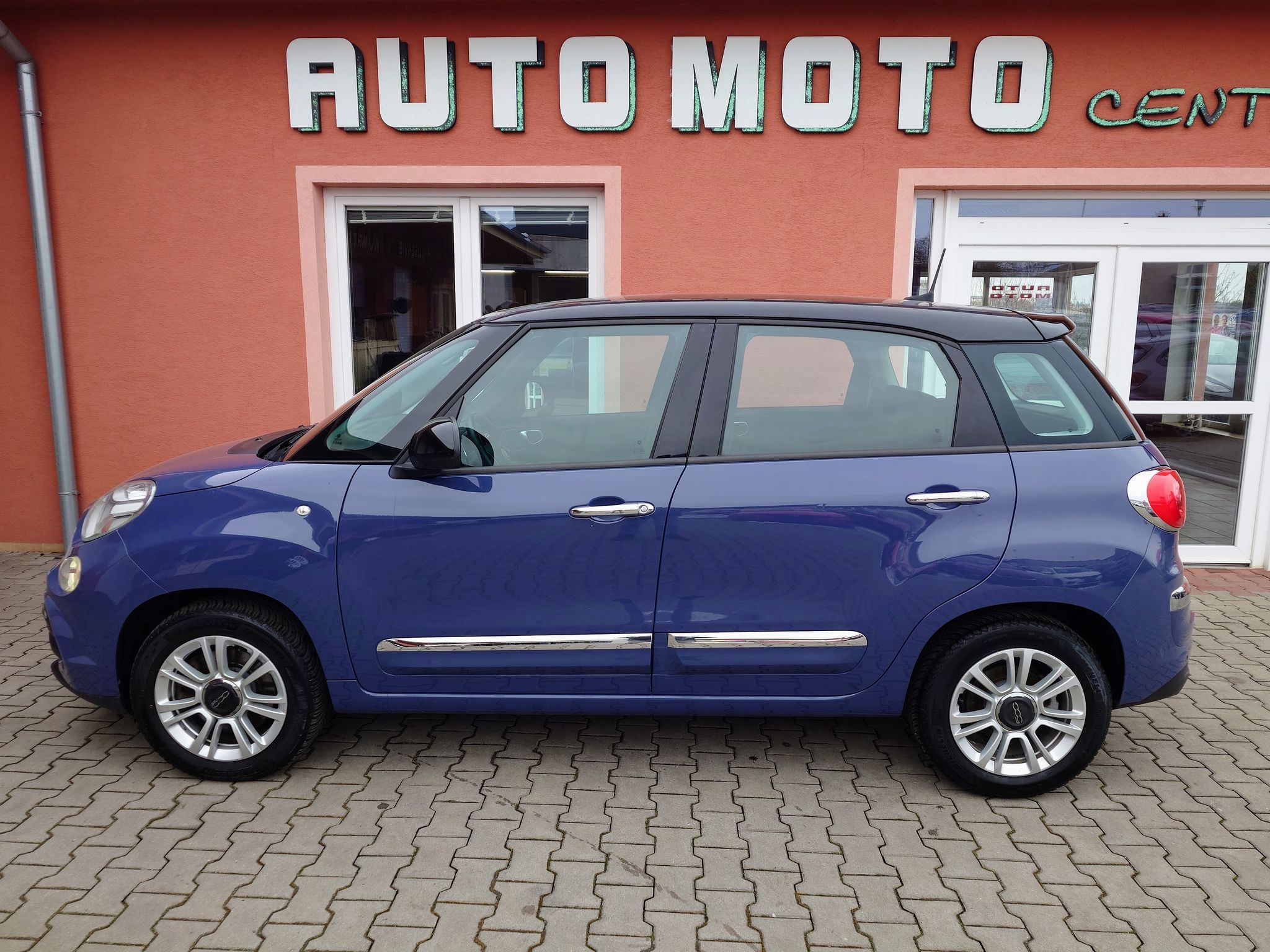 Fiat 500L, 1.4 Turbo Lounge 88kW - fotka 2