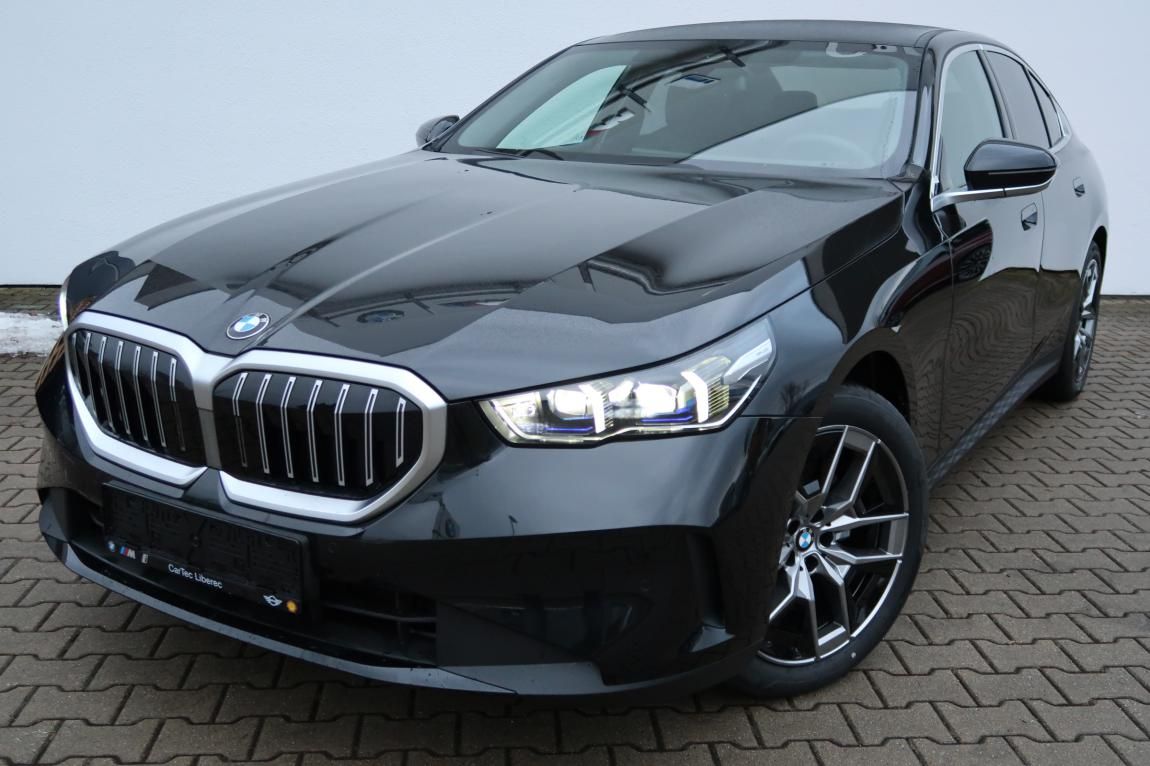 BMW Řada 5, 520i
