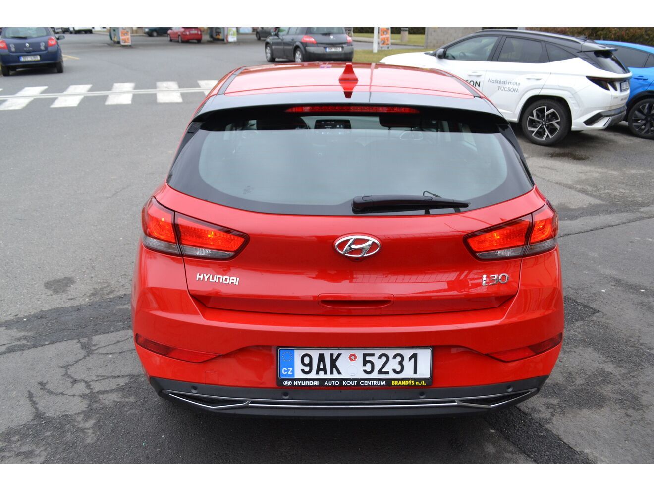 Hyundai i30, 1.0T-GDI COMFORT ALU16 - fotka 4