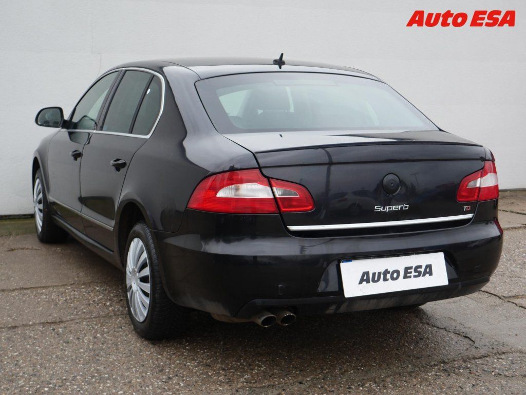Škoda Superb, 2.0 TDi,Ambition - fotka 4