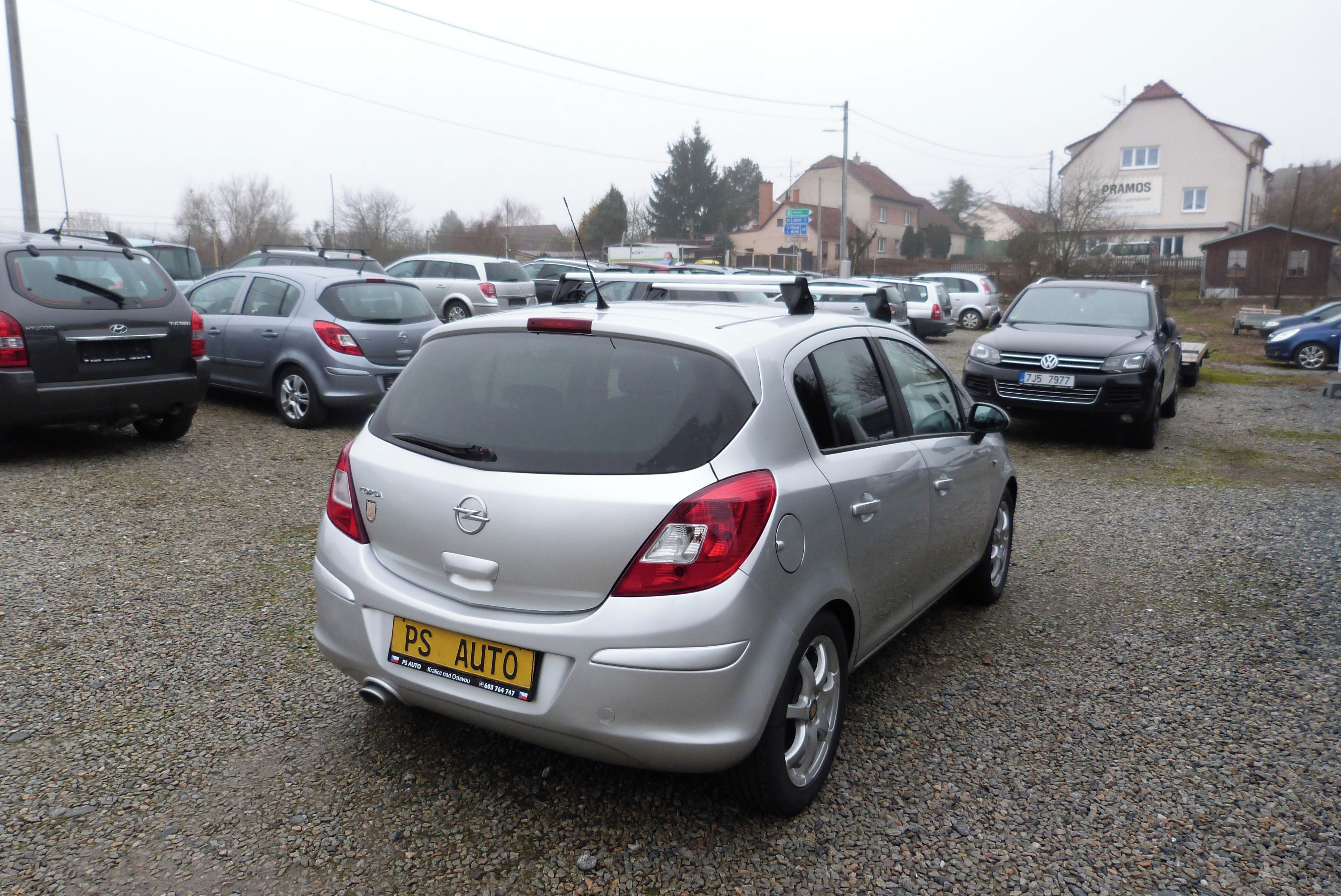 Opel Corsa, 1.4i 16v 66kw - fotka 5