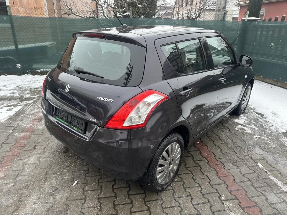 Suzuki Swift, 1,2 4x4 1.majitel - fotka 3