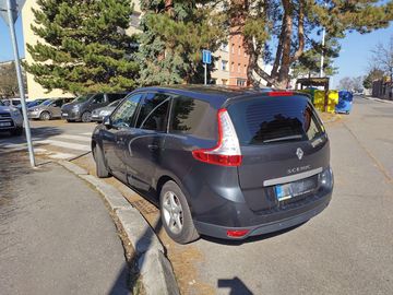 LPG, 7 míst, dobrý stav