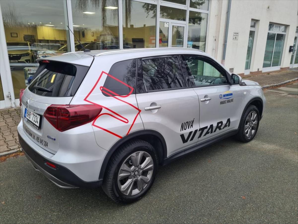 Suzuki Vitara, 1,4   Premium 4x4 AT - fotka 4