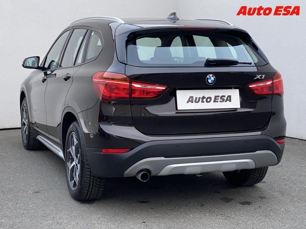 BMW X1, 1.5i sDrive 18i - fotka 6