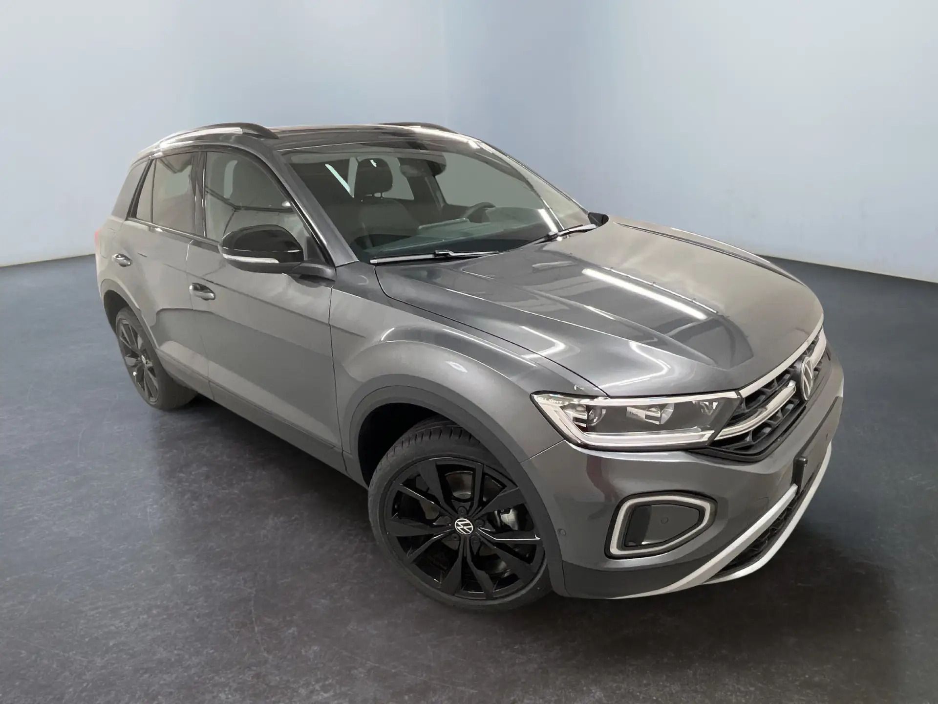 Volkswagen T-Roc, 1.5TSI 150k 19",Matrix,Pano