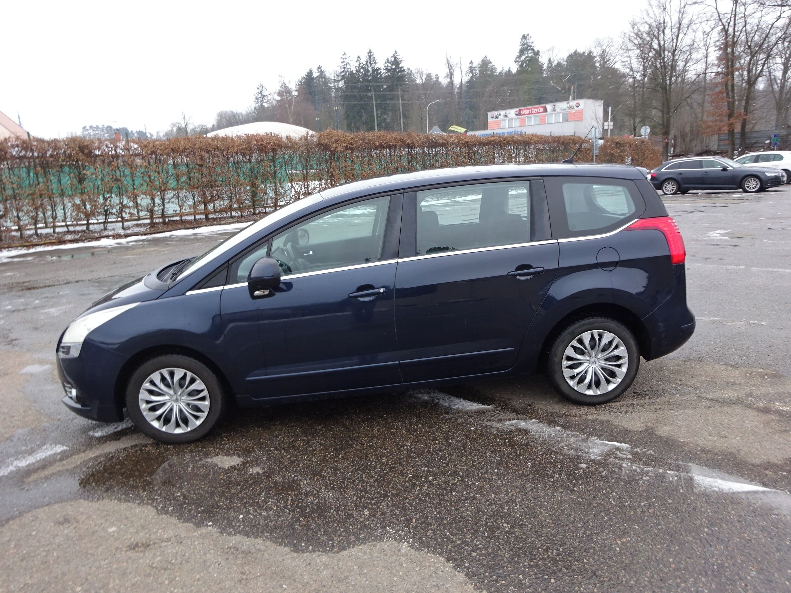 Peugeot 5008, 2.0 HDI (110 KW) - fotka 2