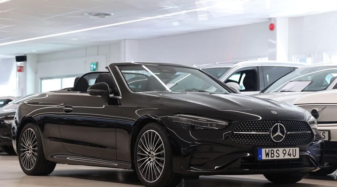 Mercedes-Benz CLE, 300 4M AMG premium 360k HuD - fotka 5