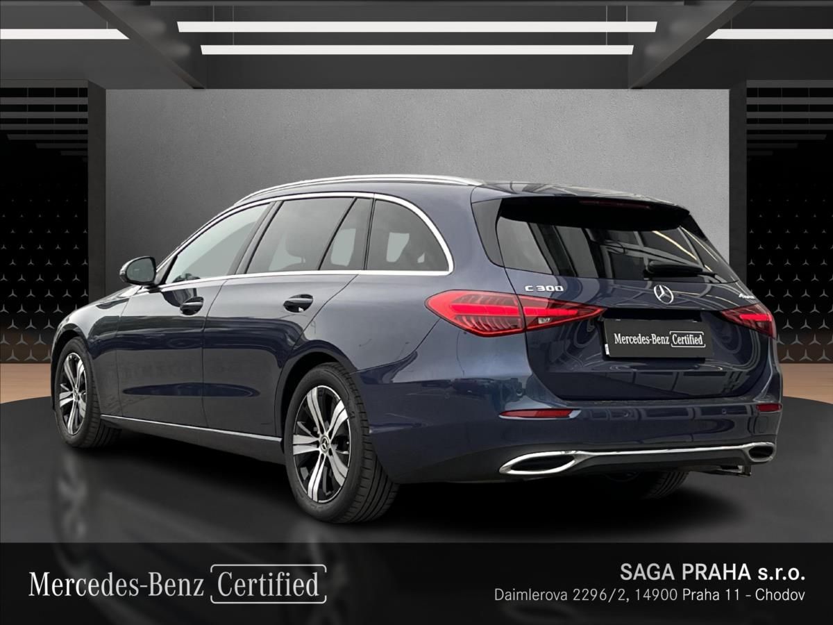 Mercedes-Benz Třídy C, C 300 4MATIC kombi - fotka 3
