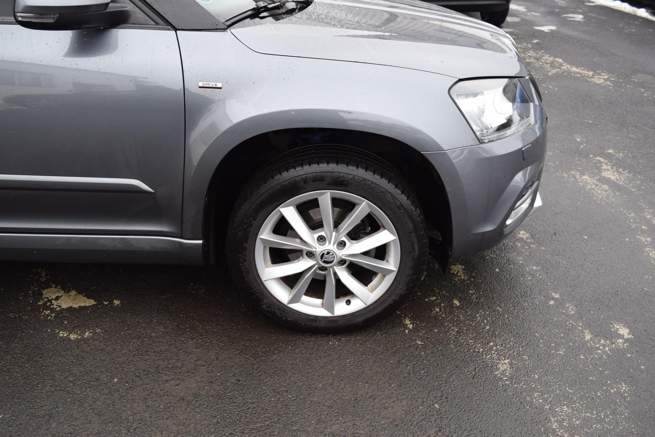 Škoda Yeti, 1.2TSI 81kw DRIVE XEN TAŽ KAM - fotka 6