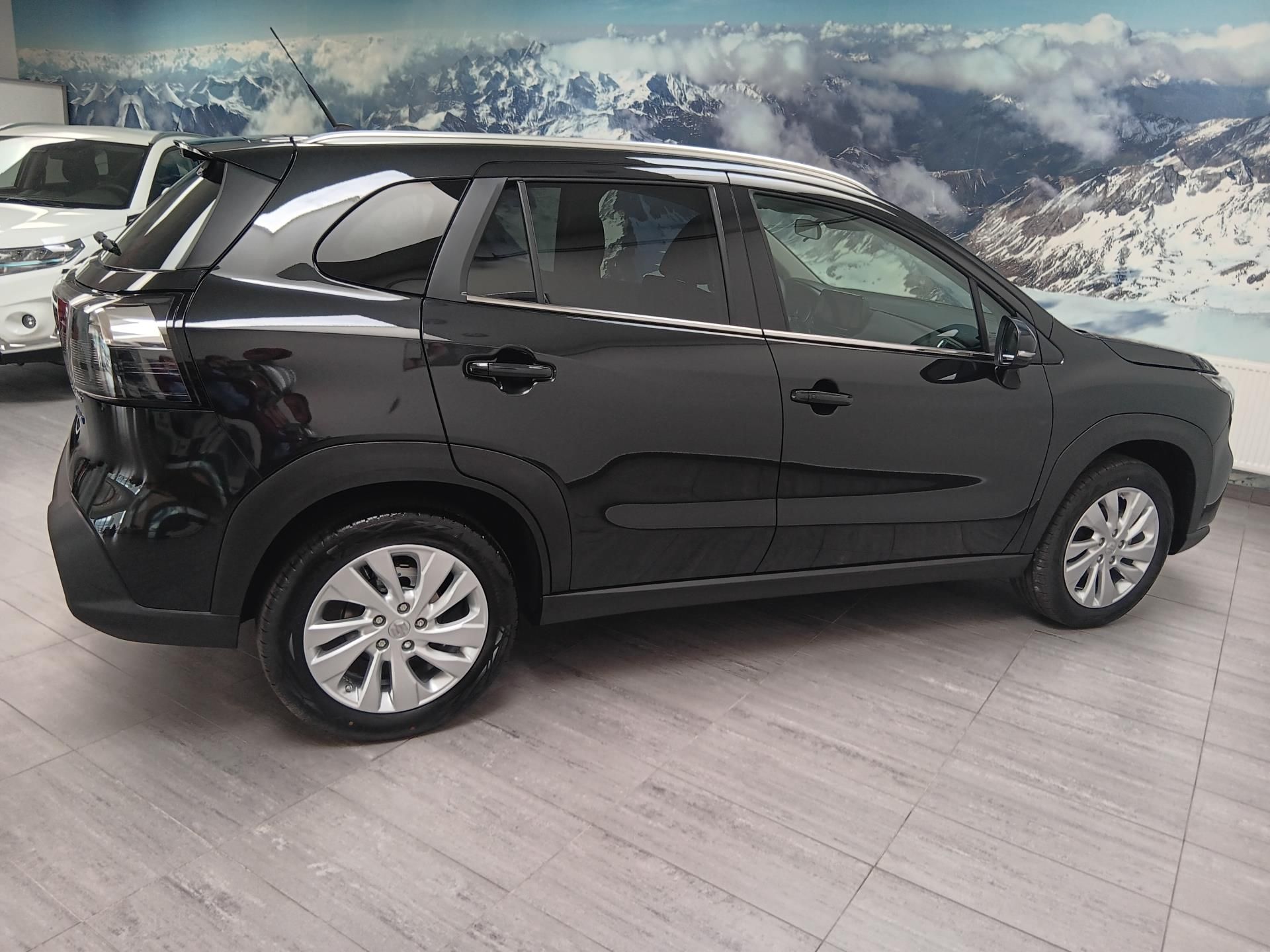 Suzuki S-Cross, PREMIUM 1,4 HYBRID M/T 4x4 MY2 - fotka 6
