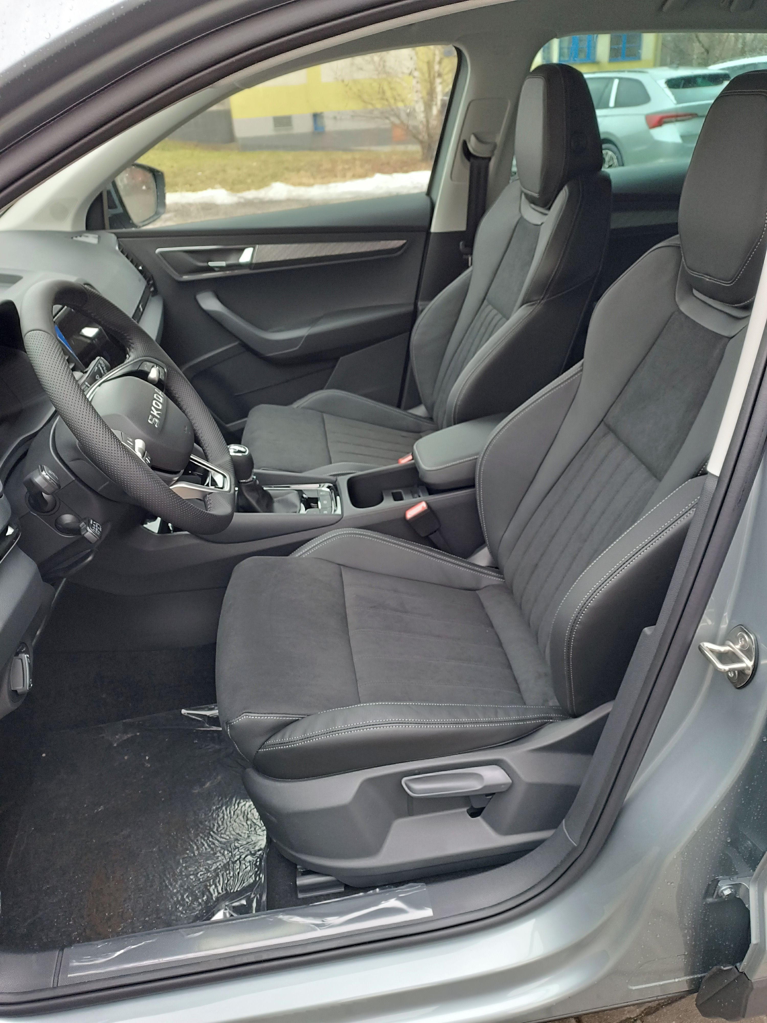Škoda Karoq, Dynamic 1,5TSI 110kW 6st. man - fotka 5