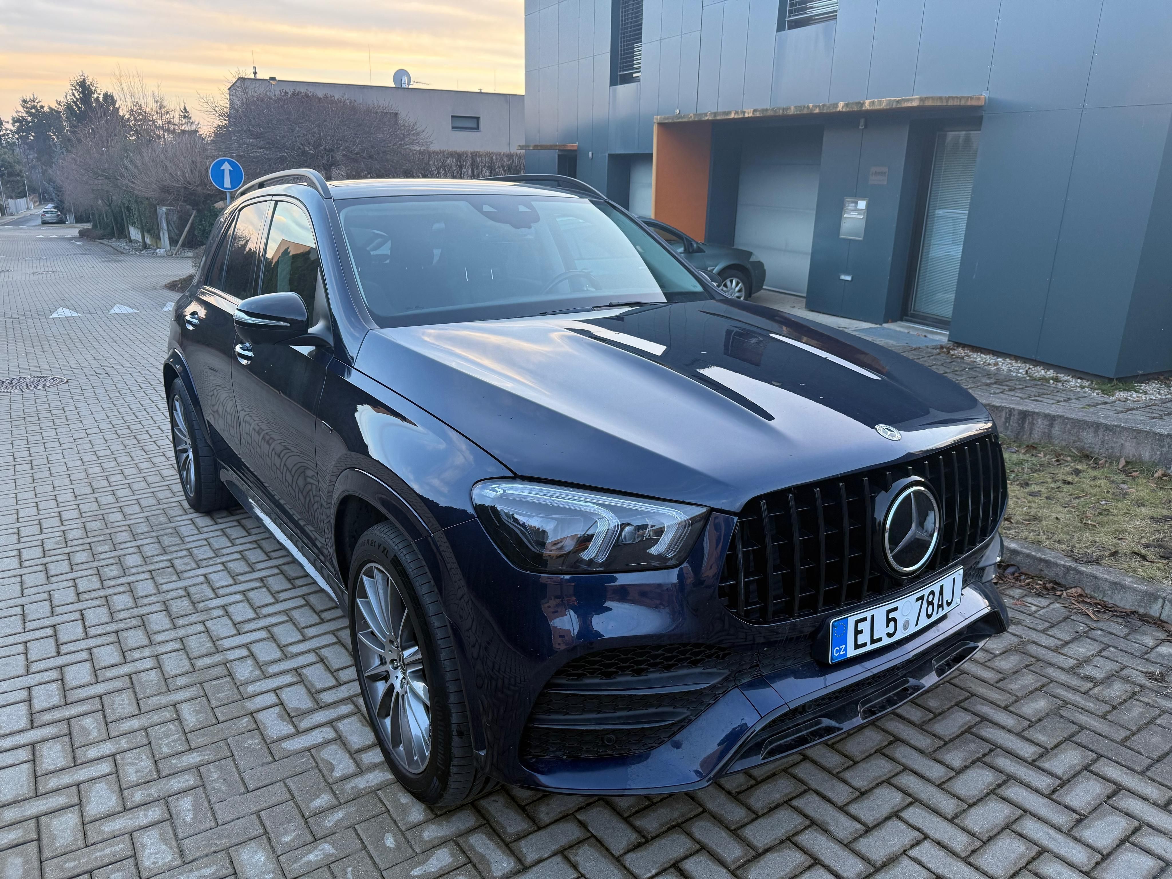 Mercedes-Benz GLE, 1. maj, CZ, DPH, AMG, 4MATIC - fotka 5