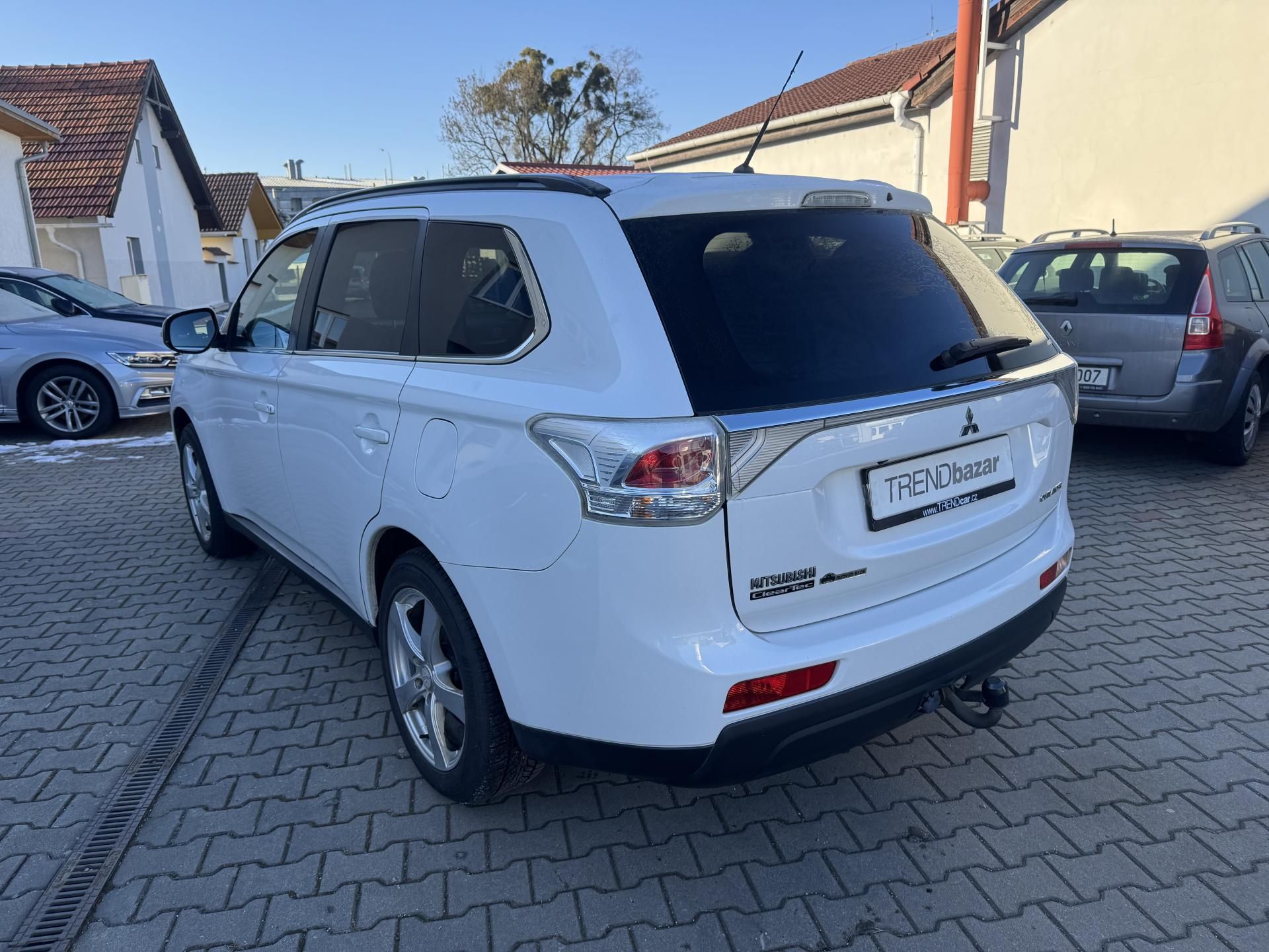 Mitsubishi Outlander, 2,2Di-D, ČR, 1.MAJ.,DPH - fotka 4
