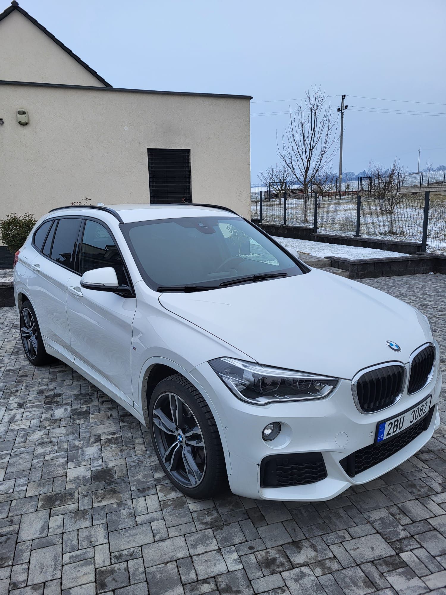 BMW X1, BMW X1, XDRIVE 20i - fotka 4