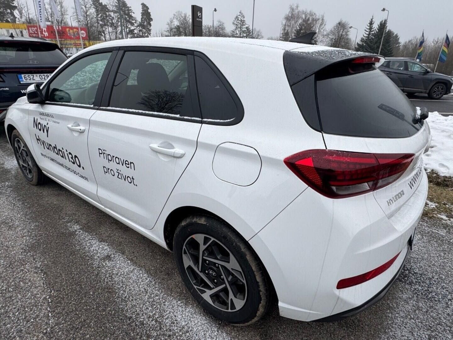 Hyundai i30, HB PD PE GO Czech! 1,0 T-GDI 8 - fotka 4