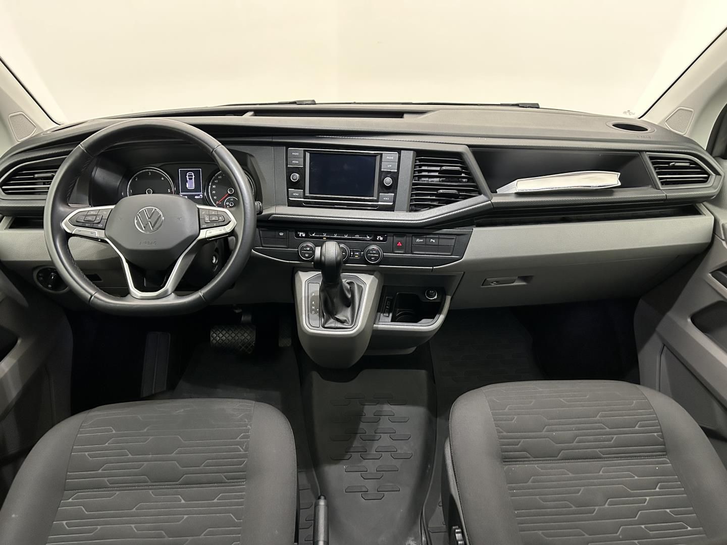 Volkswagen Caravelle, 2.0TDI 110kW Comfortline, Long - fotka 6