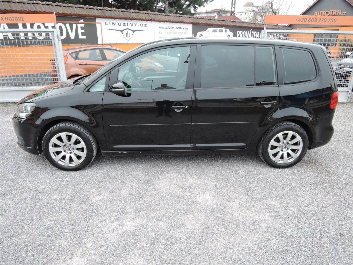 Volkswagen Touran, 2,0 TDi DSG 7.míst Kůže - fotka 4