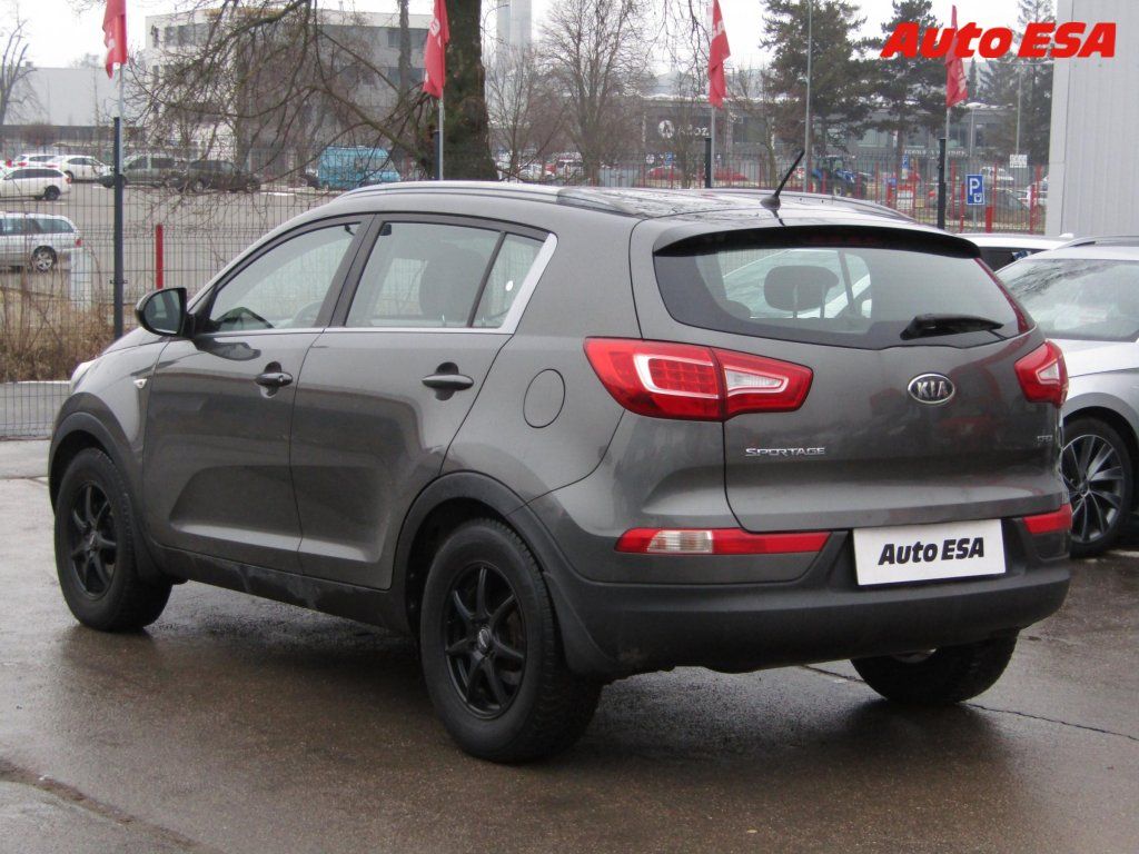 Kia Sportage, 1.7CRDi,AC,park.asist - fotka 6