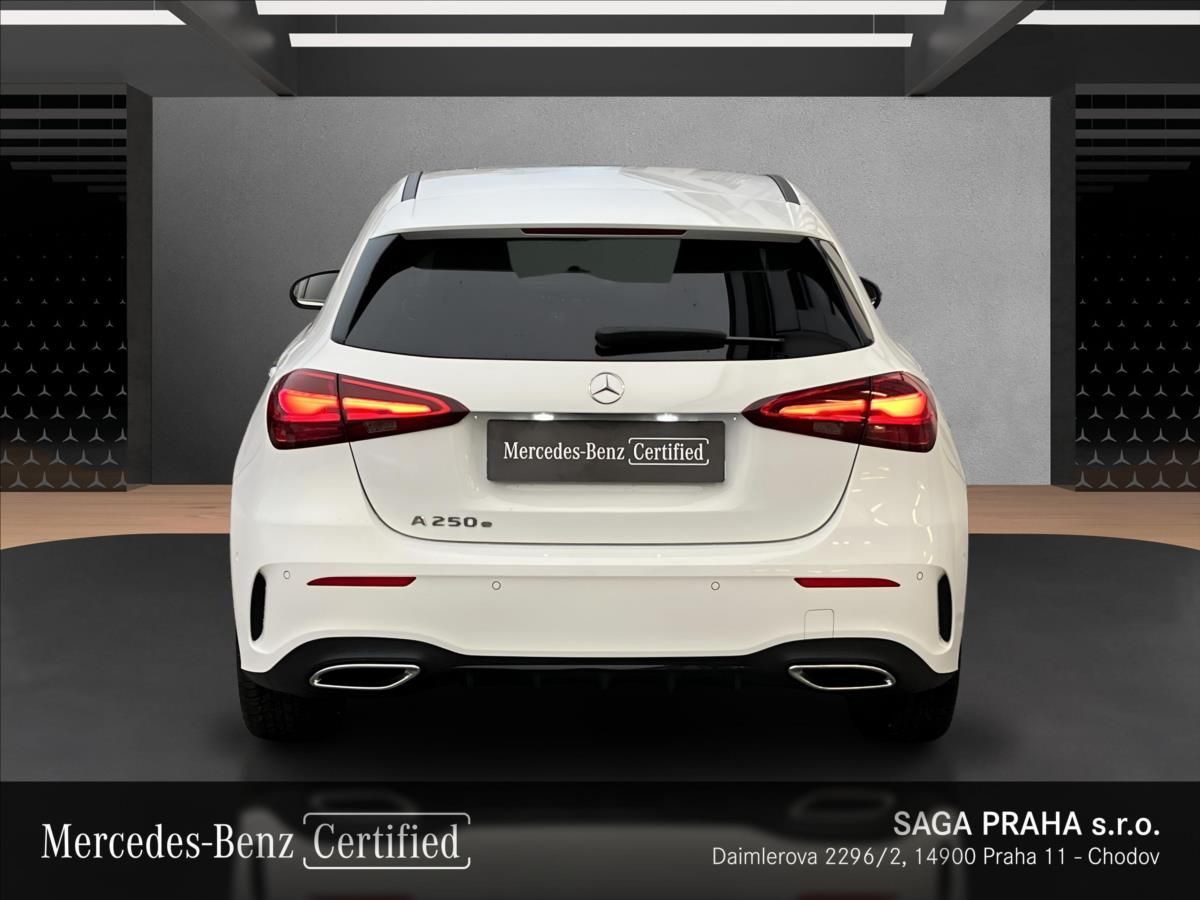 Mercedes-Benz Třídy A, A 250 e s hybridní technologií - fotka 4