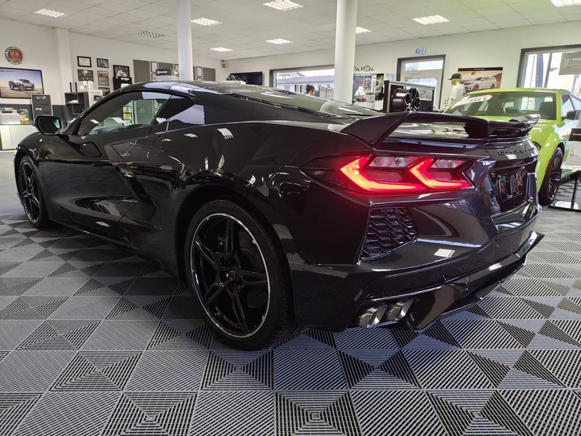 Chevrolet Corvette, 3LT Coupé Lift Nappa Carbon - fotka 4