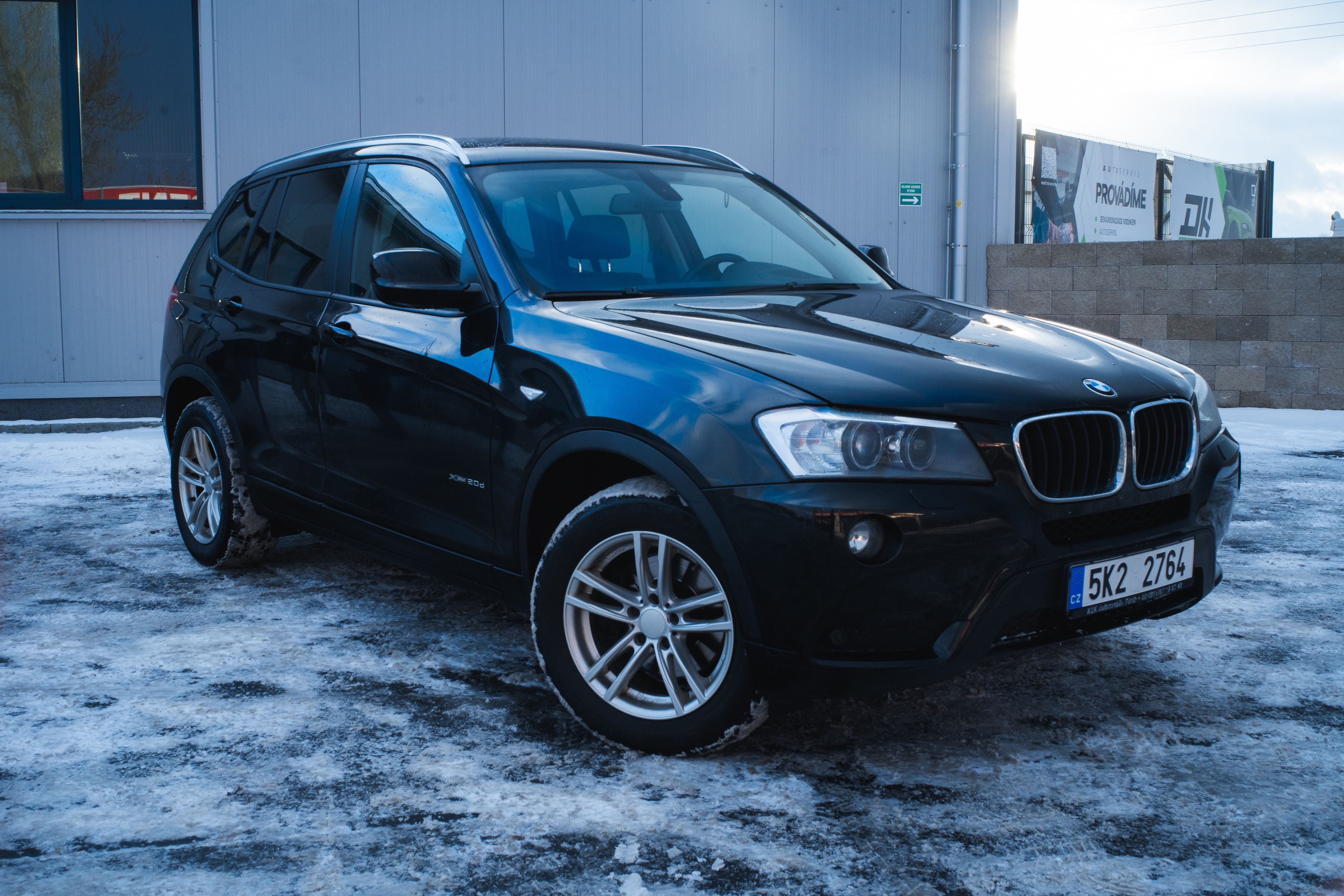 BMW X3, Xdrive 20D-servisováno-manuál
