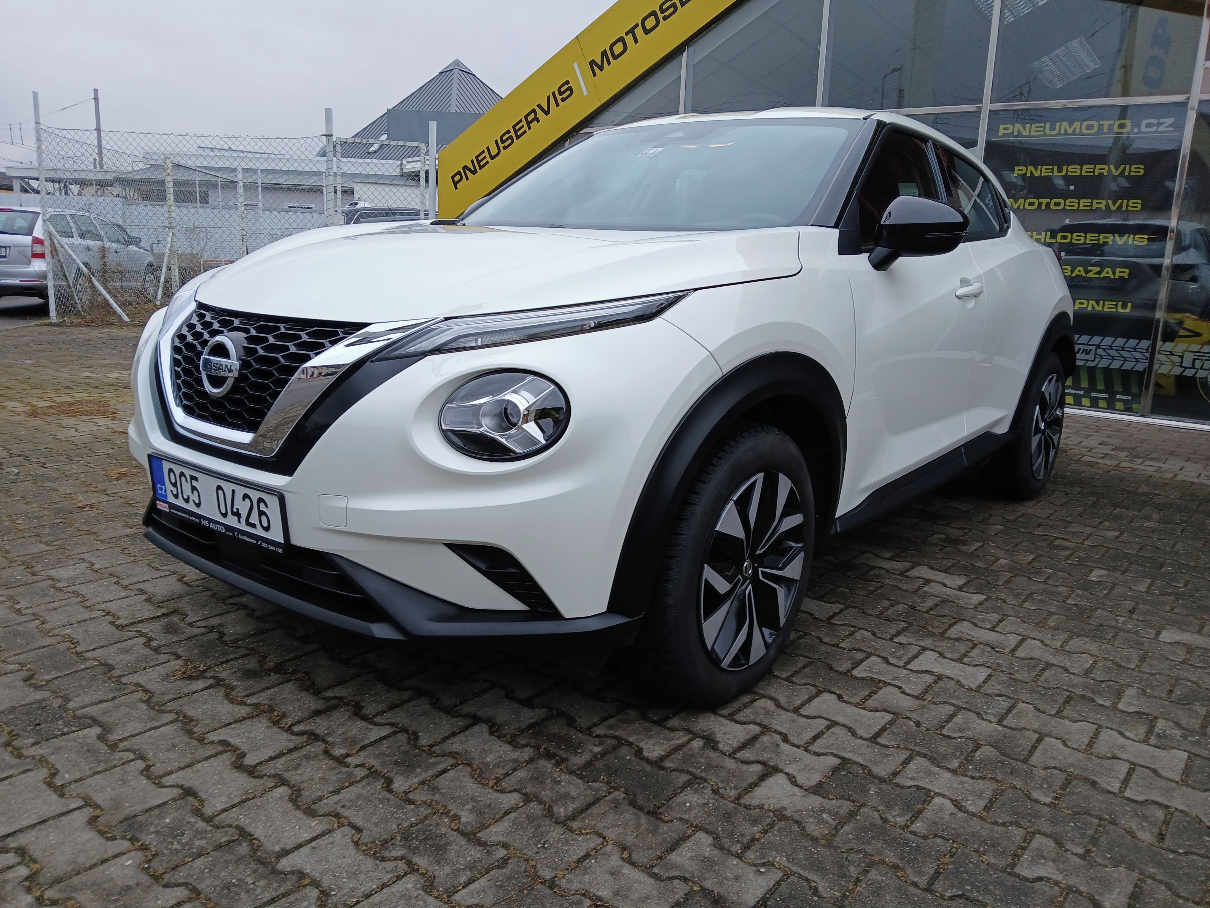Nissan Juke, 1.0 DIG-T, 84kW, původ ČR