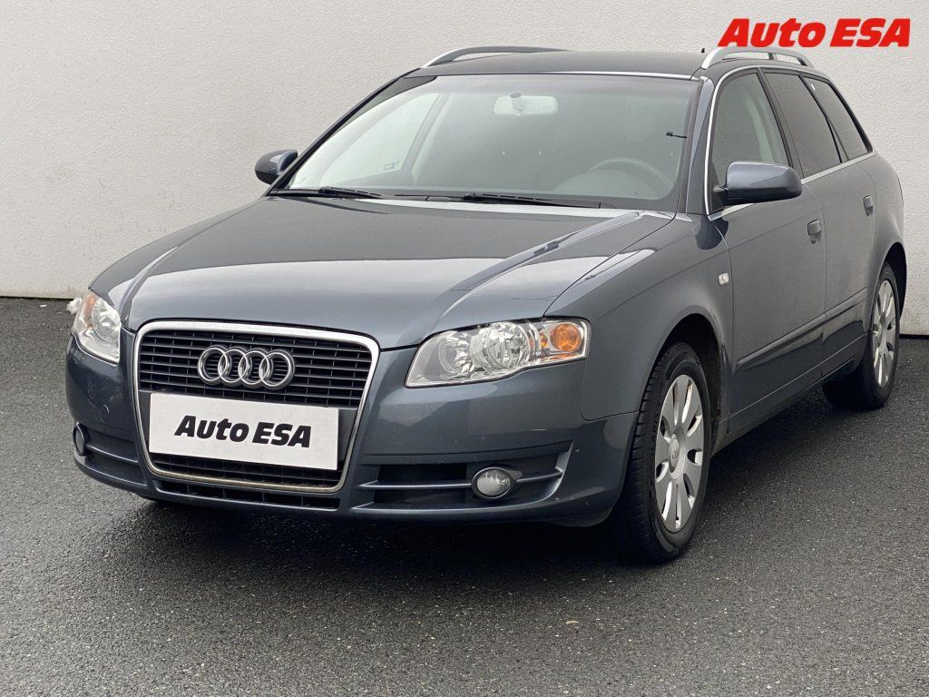 Audi A4, 2.0 TDi,AC,park.čidla - fotka 3