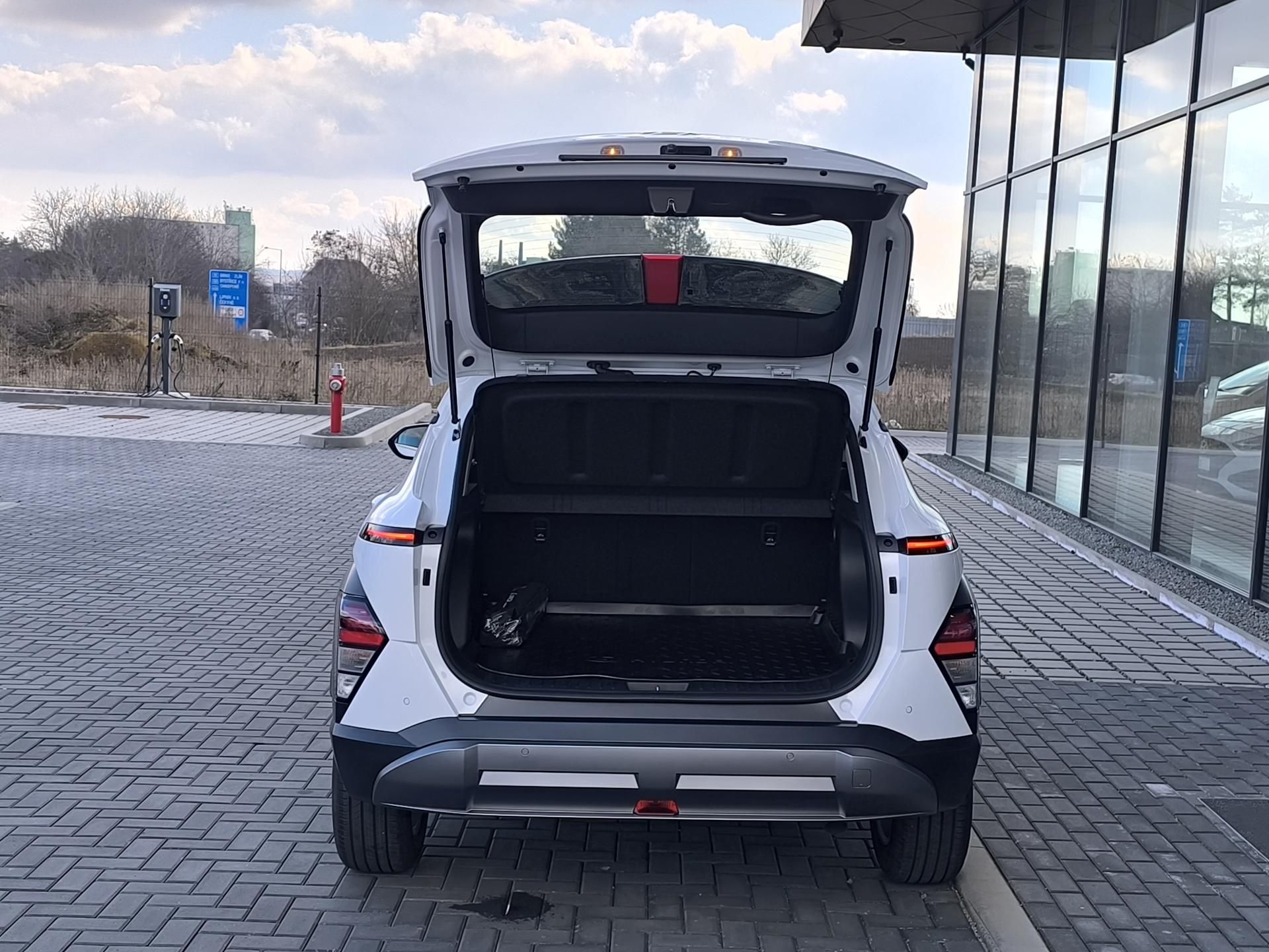 Hyundai Kona, 1,6 T-GDI 2WD DCT SMART TECH - fotka 6