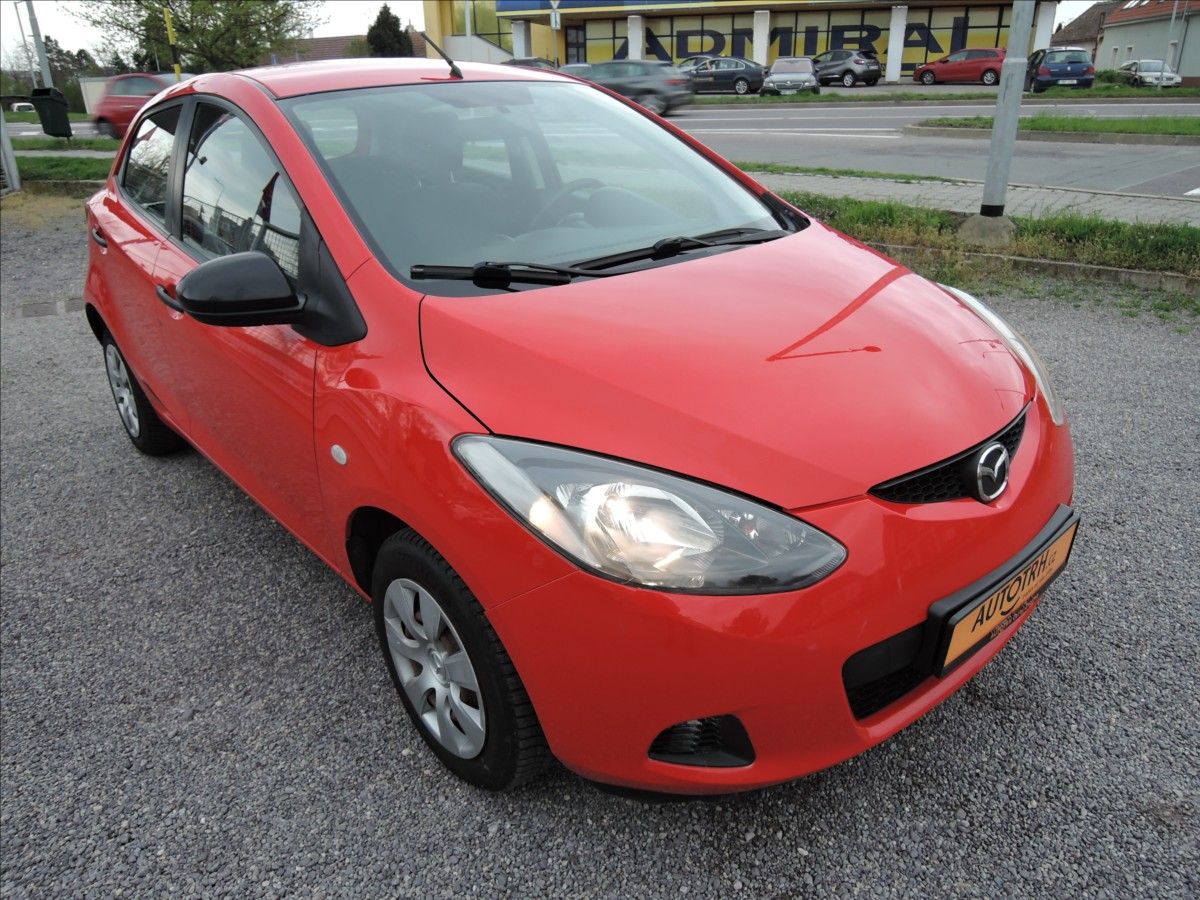 Mazda 2, 1,4 i MZR Servis - fotka 3