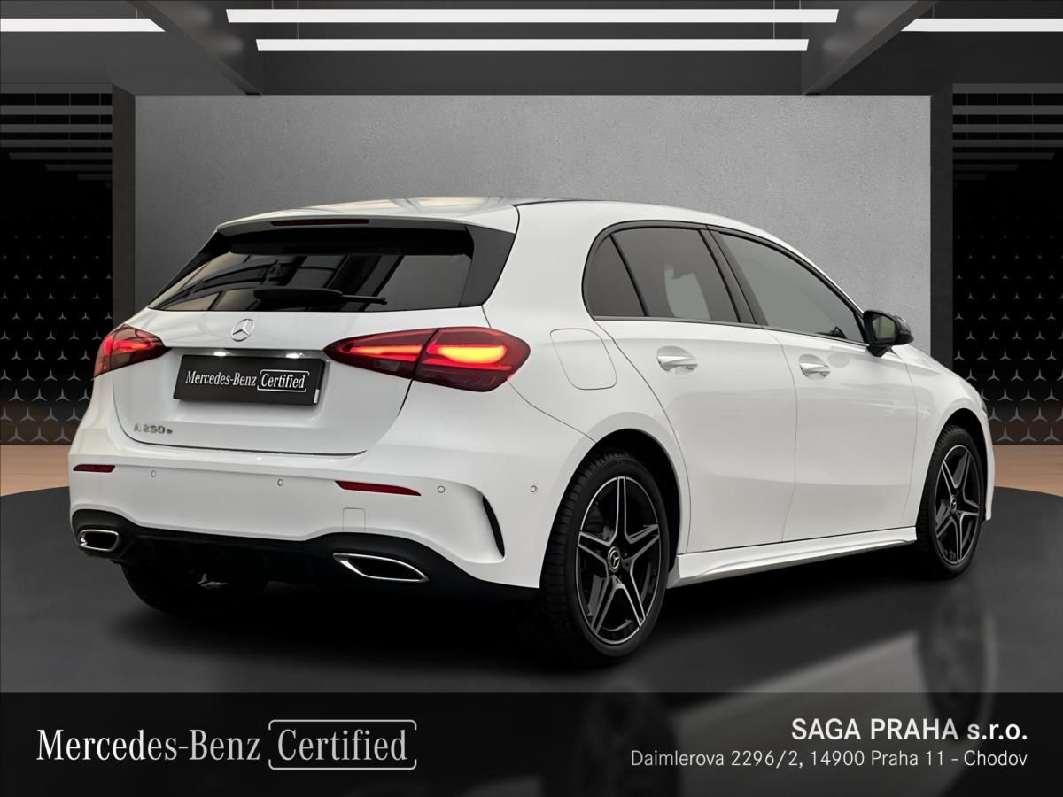 Mercedes-Benz Třídy A, A 250 e s hybridní technologií - fotka 5